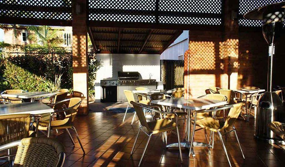 Lees Hotel Ingham Exterior photo
